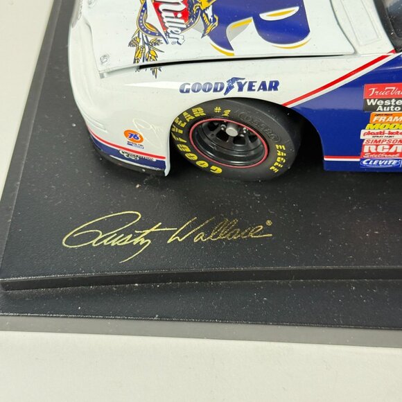 Revell Rusty Wallace 2 Miller Lite 1997 NASCAR Thunderbird Diecast No Back Wheel - Picture 7 of 9
